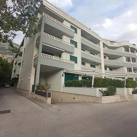 Sweet Apartment
